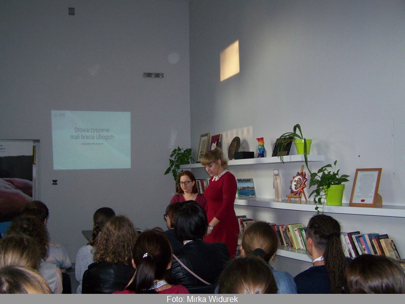 n_100_8974.jpg