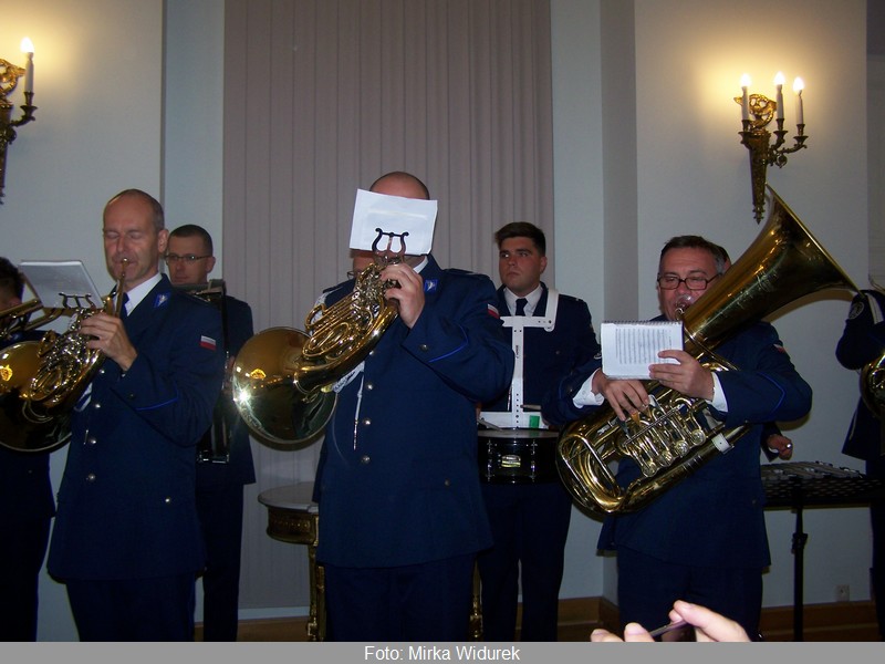 n_100_8860.jpg