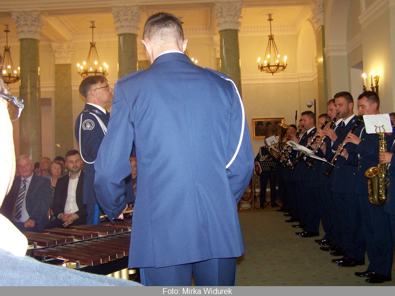 n_100_8862.jpg